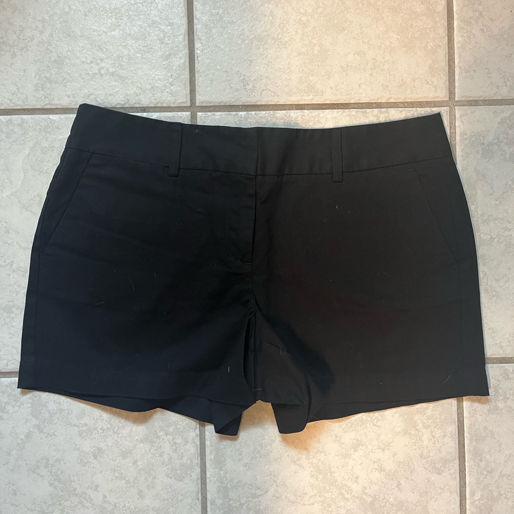 LOFT Black Tailored Shorts Never Worn
